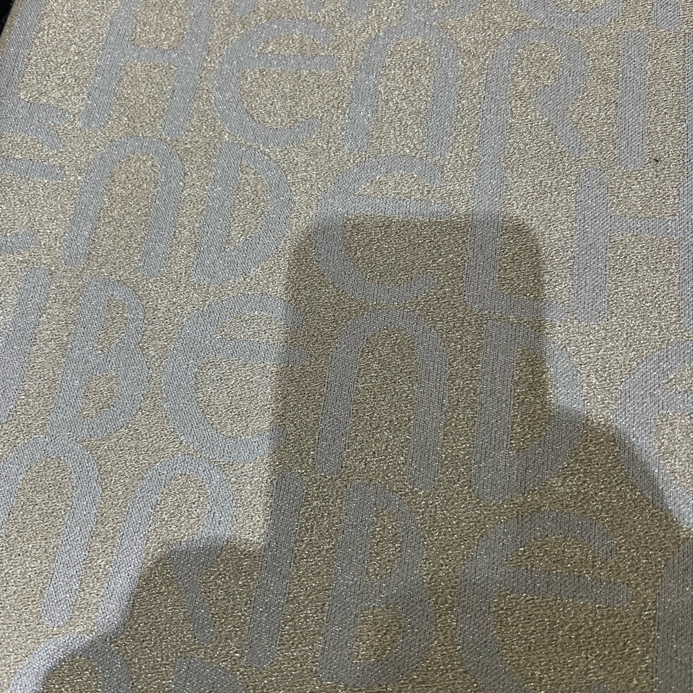 HENRI BENDEL CLASSICS SPARKLE PASHMINA - Picture 12 of 13